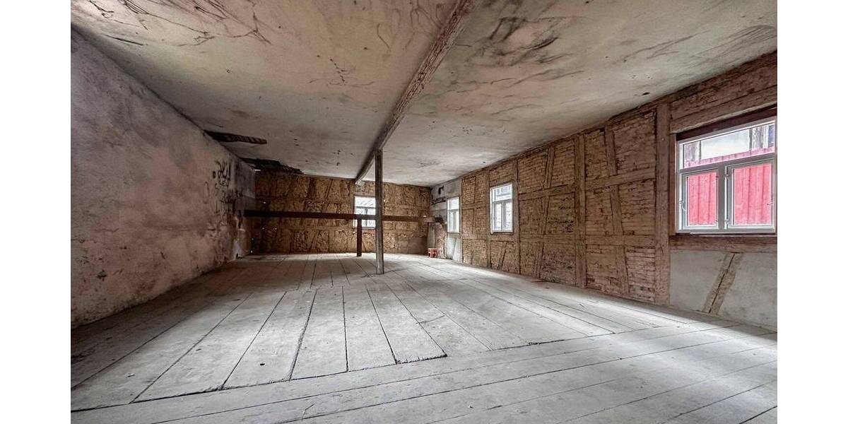 Mehrfamilienhaus, Wohnhaus Hollfeld - 7 Zimmer, 200 m&sup2;, 375.000&euro; | Angebot:26720484