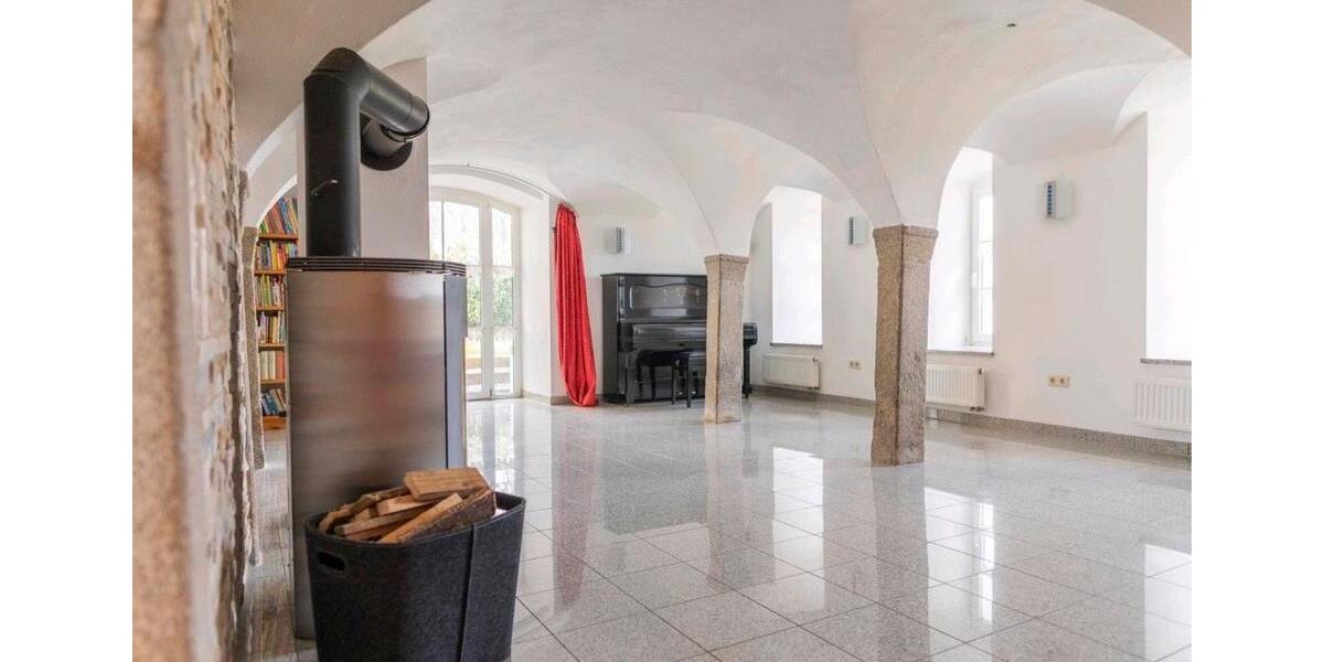 Mehrfamilienhaus, Wohnhaus Stammbach - 11 Zimmer, 260 m&sup2;, 1.250.000&euro; | Angebot:24284594