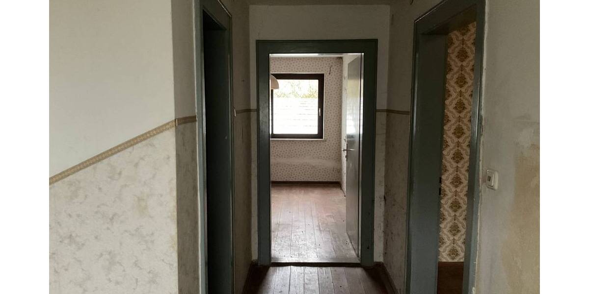 Einfamilienhaus Neudrossenfeld Neuenreuth am Main - 5 Zimmer, 94 m&sup2;, 89.000&euro; | Angebot:25678497