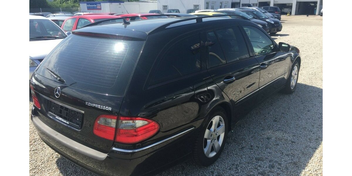 Mercedes-Benz E 200 T Elegance,Navi,Klimaaut.,Tüv Neu! 310.000 km 3.999 &euro; Himmelkron 95502