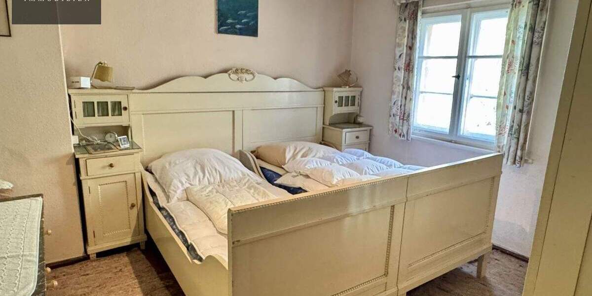 Doppelhaushälfte Kulmbach Blaich - 8 Zimmer, 160 m&sup2;, 189.000&euro; | Angebot:25665686