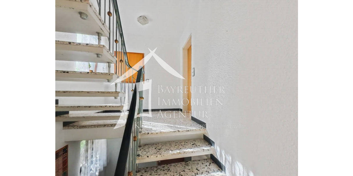 Mehrfamilienhaus, Wohnhaus Speichersdorf - 8 Zimmer, 225 m&sup2;, 479.900&euro; | Angebot:26569763