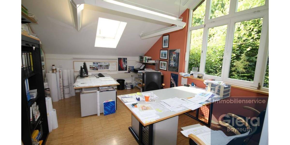 Gewerbeobjekt Warmensteinach - 5 Zimmer, 135 m&sup2;, 945&euro; | Angebot:25725807