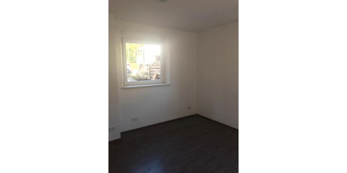 Mehrfamilienhaus, Wohnhaus Neusorg - 25 Zimmer, 440 m&sup2;, 383.000&euro; | Angebot:26297133