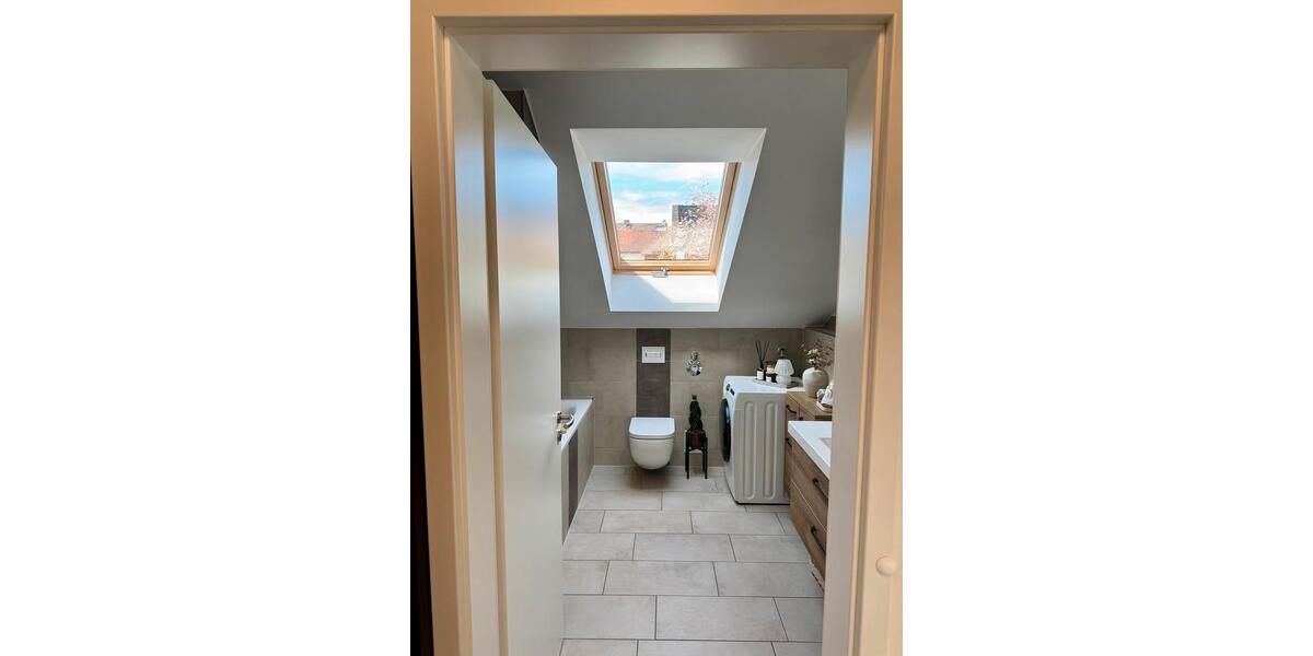 Dachgeschoßwohnung Bayreuth Bernecker Straße / Insel / Riedelsberg - 2 Zimmer, 75 m&sup2;, 419.000&euro; | Angebot:26050469