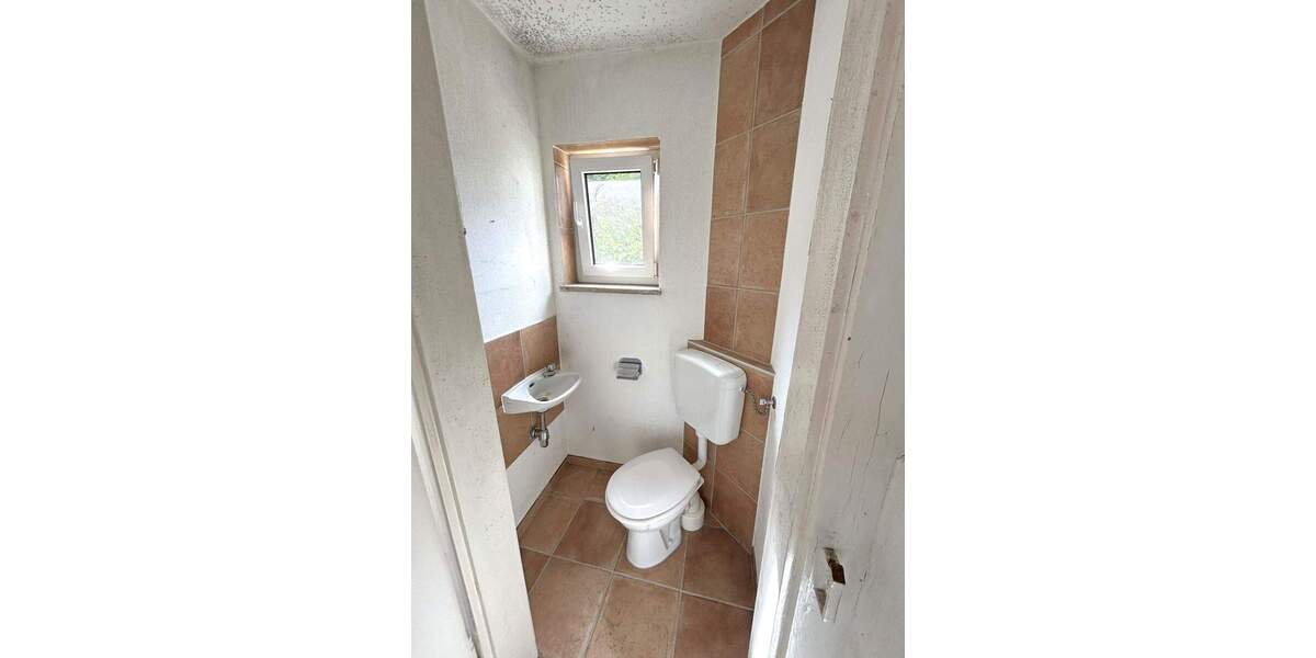 Mehrfamilienhaus, Wohnhaus Kulmbach Petzmannsberg - 8 Zimmer, 160 m&sup2;, 139.000&euro; | Angebot:25707331