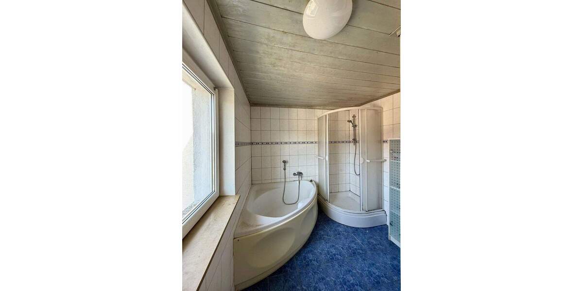 Einfamilienhaus Gößweinstein - 6 Zimmer, 126 m&sup2;, 99.000&euro; | Angebot:25906559