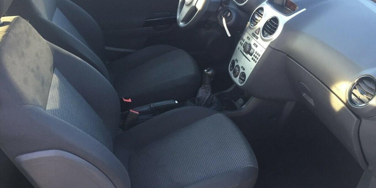 Opel Corsa Selection,Klima,ESP.,Tüv Neu! 172.000 km 4.400 &euro; Himmelkron 95502