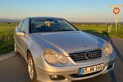 Mercedes-Benz 220 275.500 km 4.000 &euro; Eckersdorf 95488