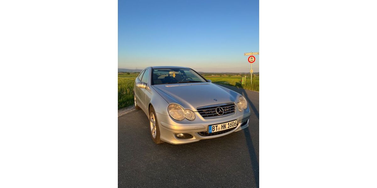 Mercedes-Benz 220 275.500 km 4.000 &euro; Eckersdorf 95488