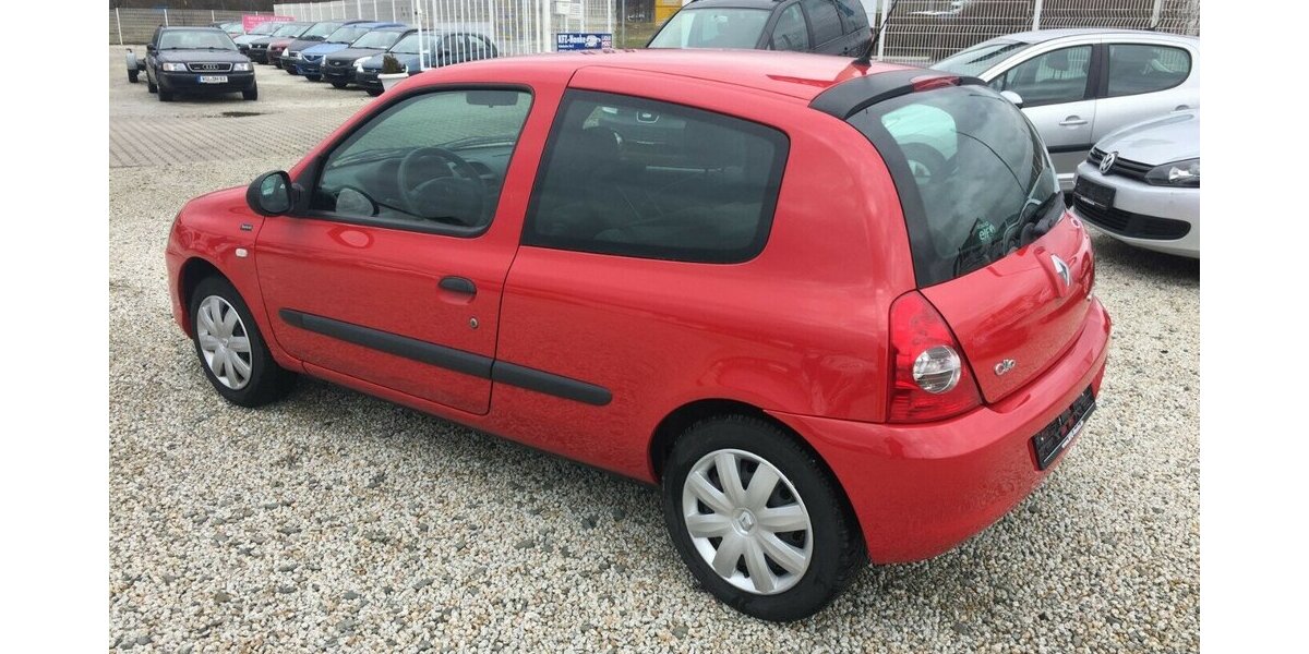 Renault Clio Campus YAHOO,8 Fach Bereift,Tüv Neu! 161.000 km 3.750 &euro; Himmelkron 95502