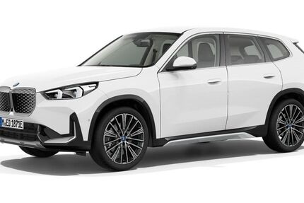 BMW iX1 31.711 km 41.930 &euro; Bayreuth 95447
