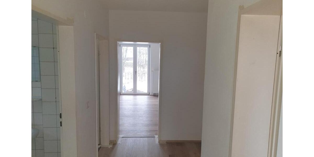 Etagenwohnung Speichersdorf - 3 Zimmer, 80 m&sup2;, 190.000&euro; | Angebot:25989010