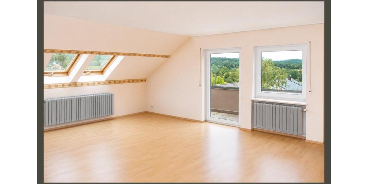 Dachgeschoßwohnung Kulmbach Blaich - 2 Zimmer, 86 m&sup2;, 155.000&euro; | Angebot:27245854