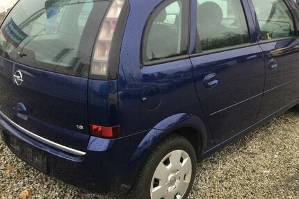 Opel Meriva Sitzheiz.,Klima,usw.,Tüv 06/28! 163.000 km 1.850 &euro; Himmelkron 95502