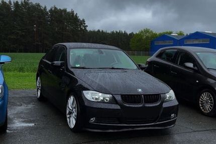 BMW 318 181.000 km 4.999 &euro; Pottenstein 91278