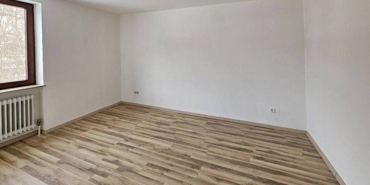 Etagenwohnung Bad Berneck - 3 Zimmer, 70 m&sup2;, 120.000&euro; | Angebot:25957411