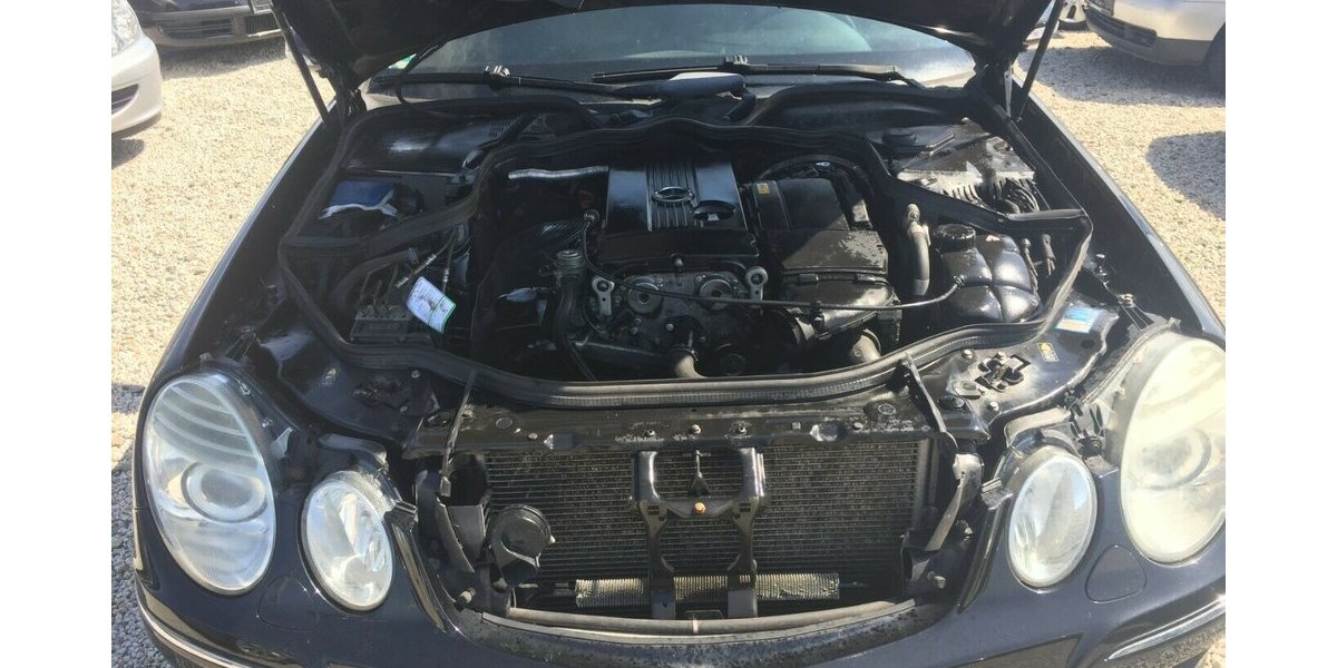 Mercedes-Benz E 200 T Elegance,Navi,Klimaaut.,Tüv Neu! 310.000 km 3.999 &euro; Himmelkron 95502