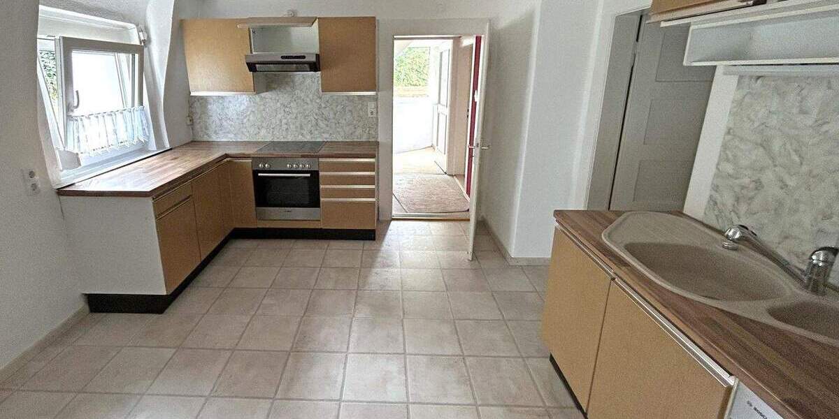 Mehrfamilienhaus, Wohnhaus Kulmbach Petzmannsberg - 8 Zimmer, 160 m&sup2;, 139.000&euro; | Angebot:25707331