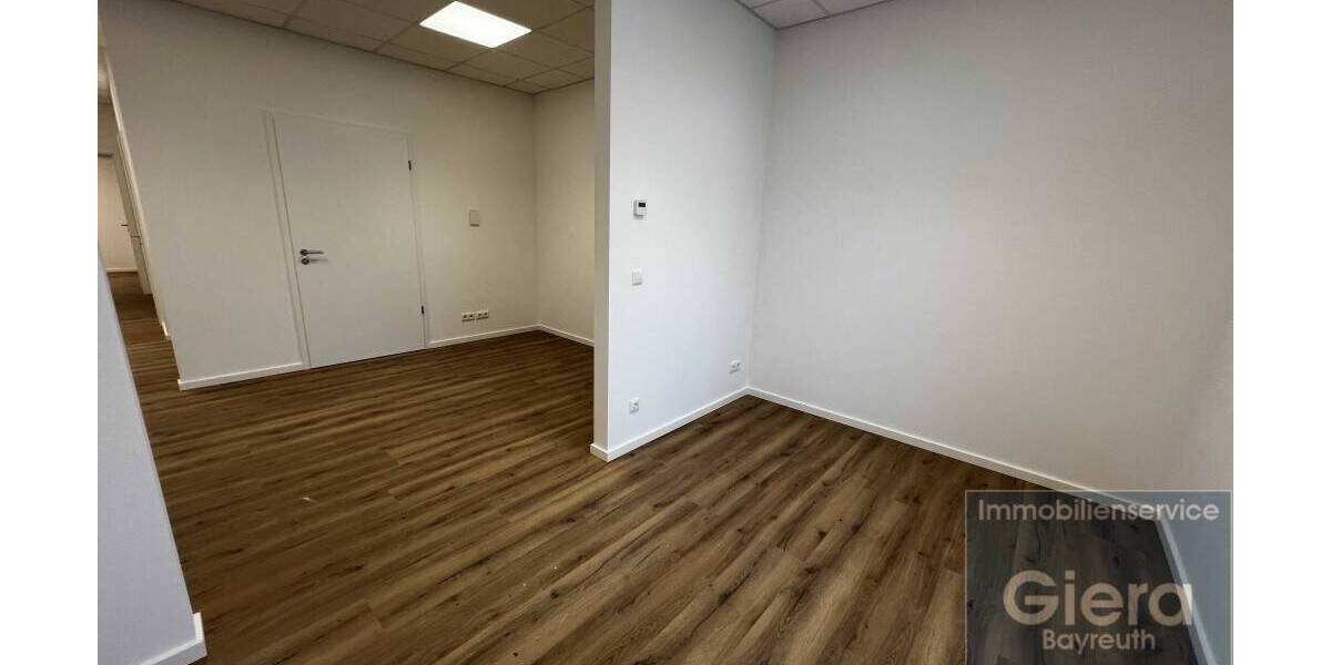 Gewerbeobjekt Heinersreuth Hahnenhof - 2.200&euro; | Angebot:26064138