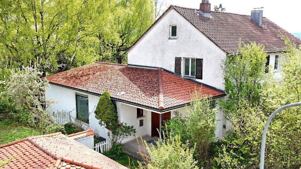 Doppelhaushälfte Kulmbach Blaich - 5 Zimmer, 157 m&sup2;, 220.000&euro; | Angebot:25880923