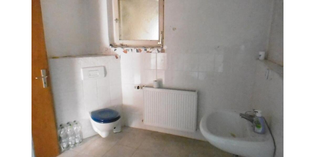 Einfamilienhaus Mainleus - 7 Zimmer, 165 m&sup2;, 174.000&euro; | Angebot:26890330