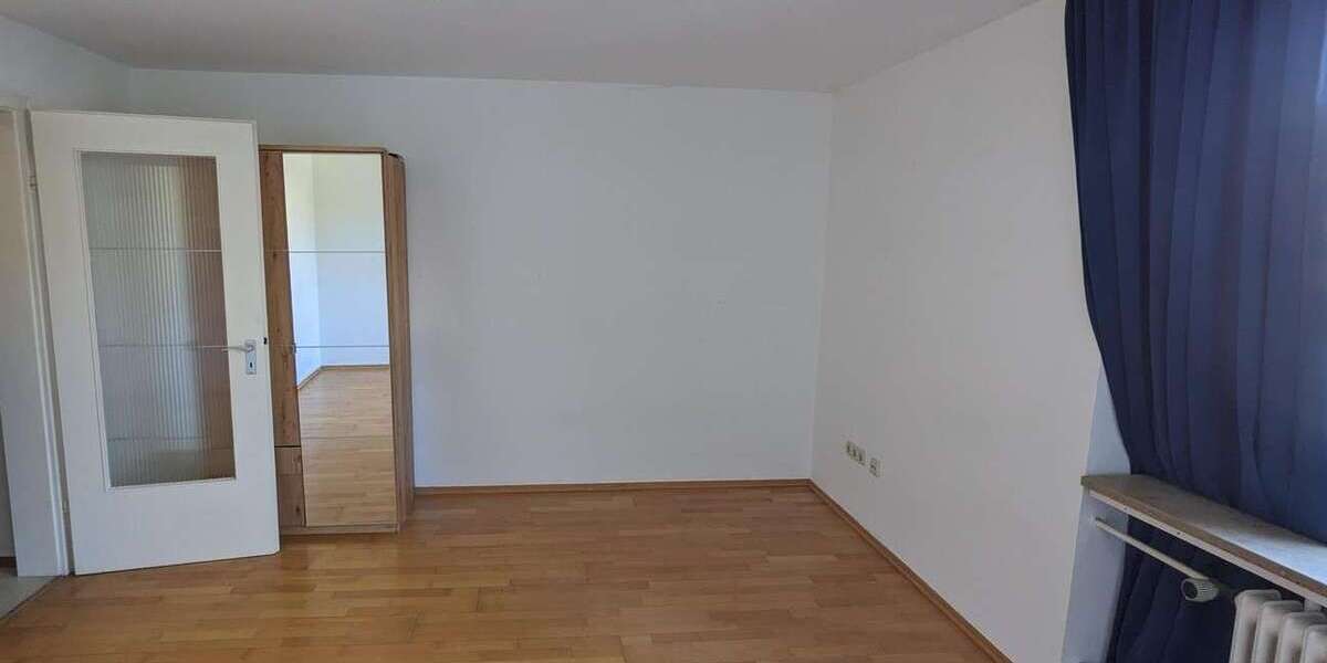 Etagenwohnung Bayreuth Nördlicher Roter Hügel - 1 Zimmer, 24 m&sup2;, 340&euro; | Angebot:26242677