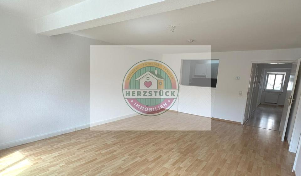 Dachgeschoßwohnung Kulmbach Blaich - 3 Zimmer, 87 m&sup2;, 730&euro; | Angebot:22420518