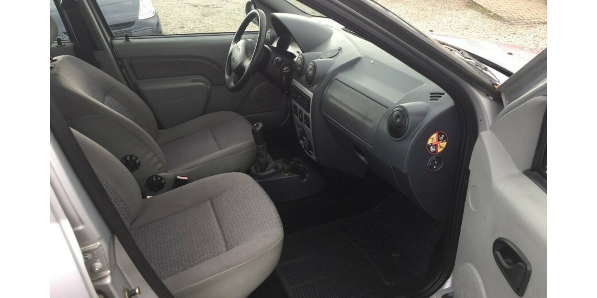 Dacia Logan Ambiance,Tüv Neu! 100.000 km 2.450 &euro; Himmelkron 95502