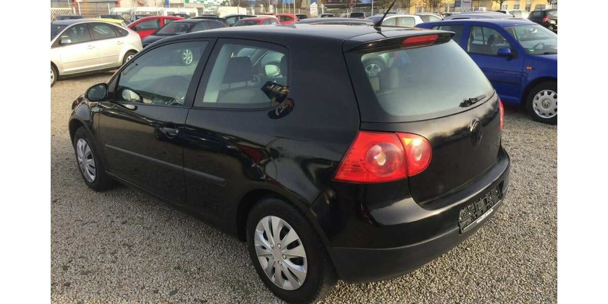 VW Golf Trendline, Klima,el.Fh. 2 Hd.,Tüv 03/28! 200.000 km 2.600 &euro; Himmelkron 95502