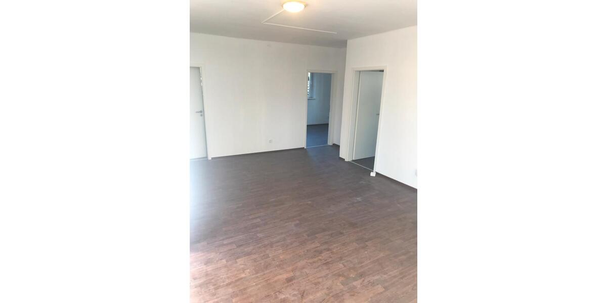 Mehrfamilienhaus, Wohnhaus Neusorg - 25 Zimmer, 440 m&sup2;, 383.000&euro; | Angebot:26297133