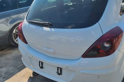 Opel Corsa 106.000 km 2.999 &euro; Bayreuth 95444