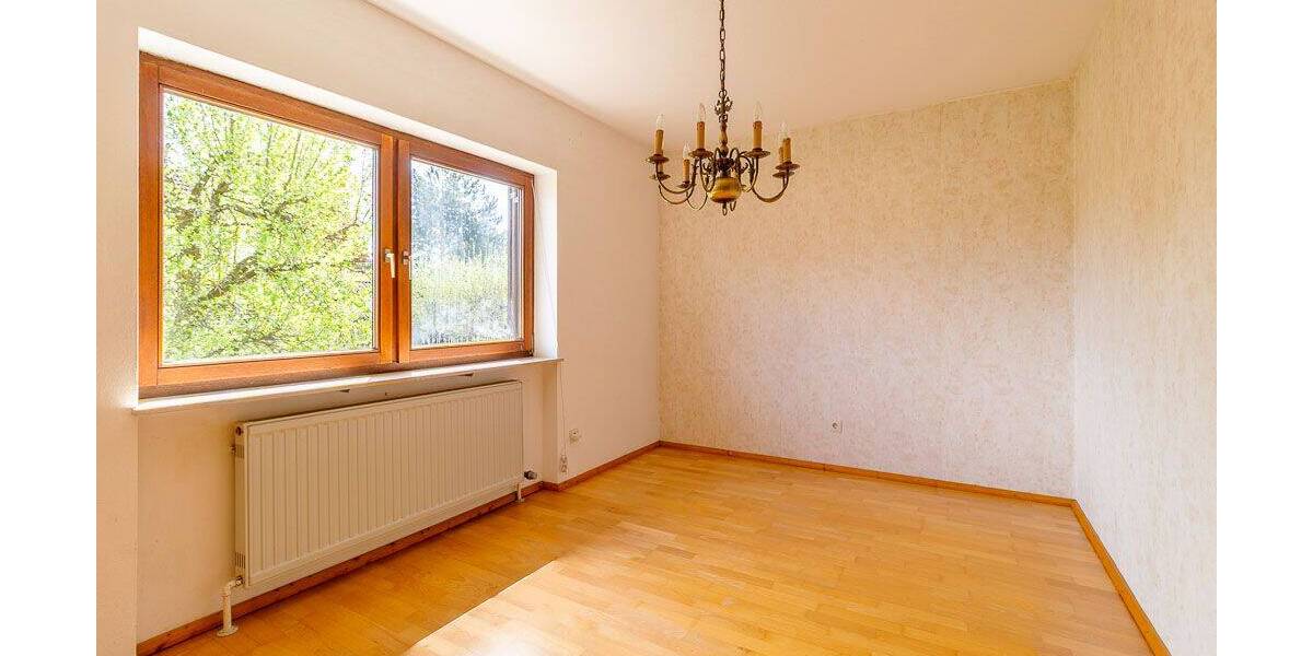 Einfamilienhaus Eckersdorf - 7 Zimmer, 175 m&sup2;, 478.000&euro; | Angebot:26501286