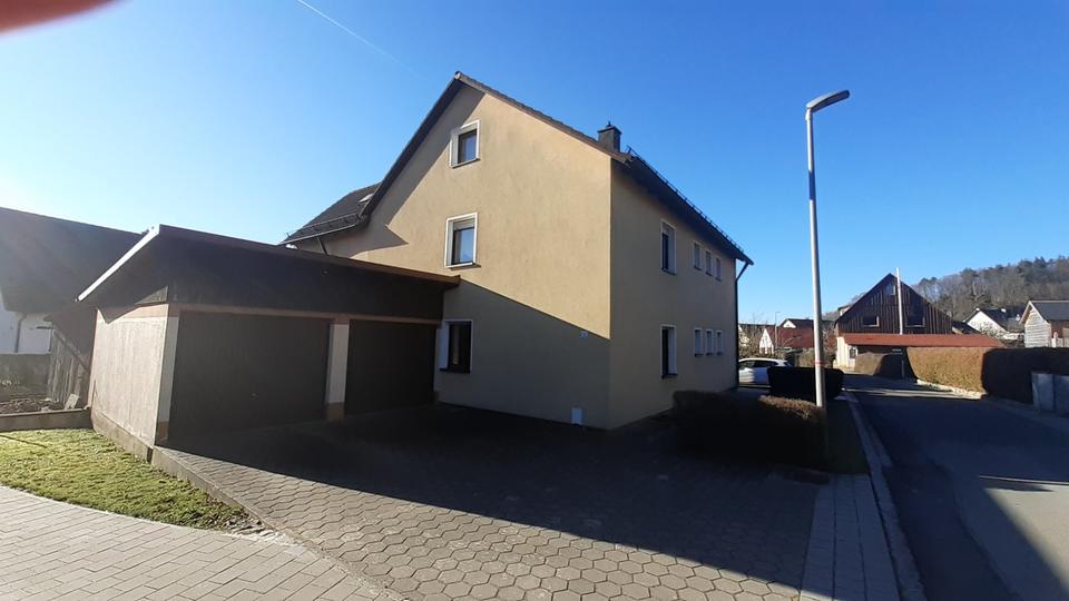 Einfamilienhaus Gößweinstein - 8 Zimmer, 166 m&sup2;, 349.000&euro; | Angebot:26020479