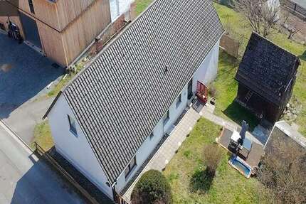 Haus Kulmbach / Katschenreuth Katschenreuth - 4 Zimmer, 105 m&sup2;, 175.000&euro; | Angebot:25895516