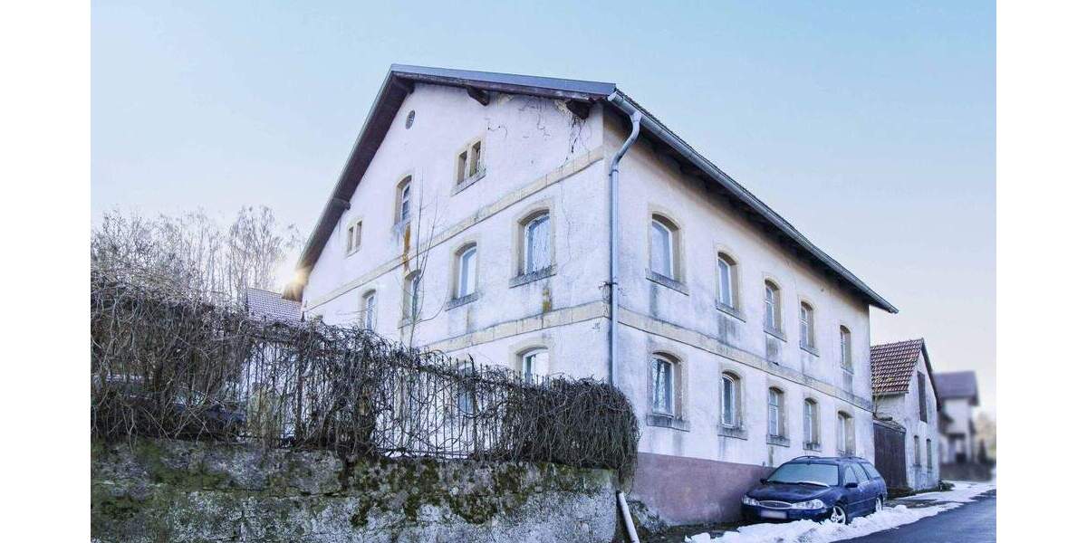 Mehrfamilienhaus, Wohnhaus Königsfeld - 1 Zimmer, 284 m&sup2;, 49.000&euro; | Angebot:25930755