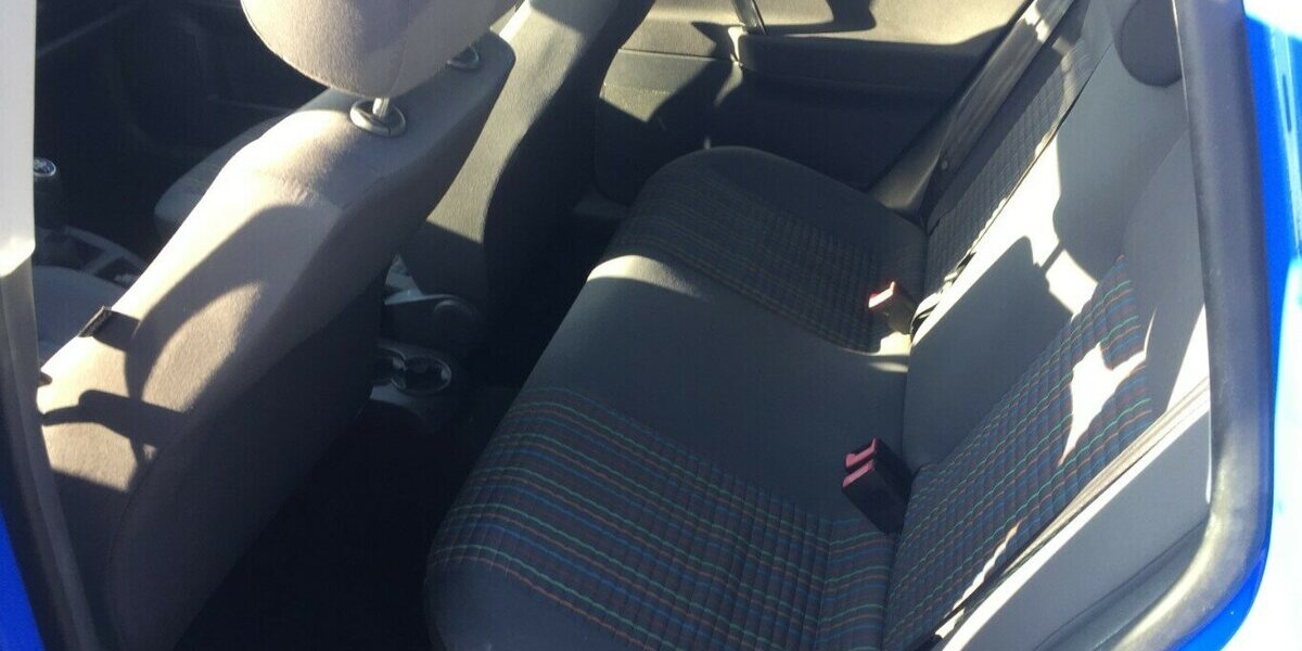 VW Polo Trendline,4 Türig,Tüv Neu! 175.000 km 3.600 &euro; Himmelkron 95502