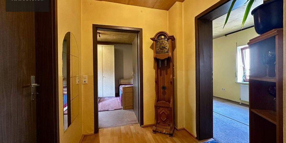 Einfamilienhaus Kulmbach / Katschenreuth Katschenreuth - 4 Zimmer, 105 m&sup2;, 175.000&euro; | Angebot:25877242