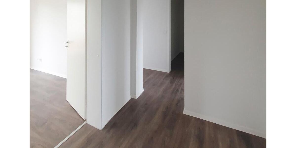 Etagenwohnung Mainleus - 3 Zimmer, 76 m&sup2;, 555&euro; | Angebot:25783378