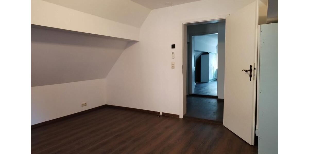 Einfamilienhaus Marktleugast - 3 Zimmer, 100 m&sup2;, 165.000&euro; | Angebot:25964679