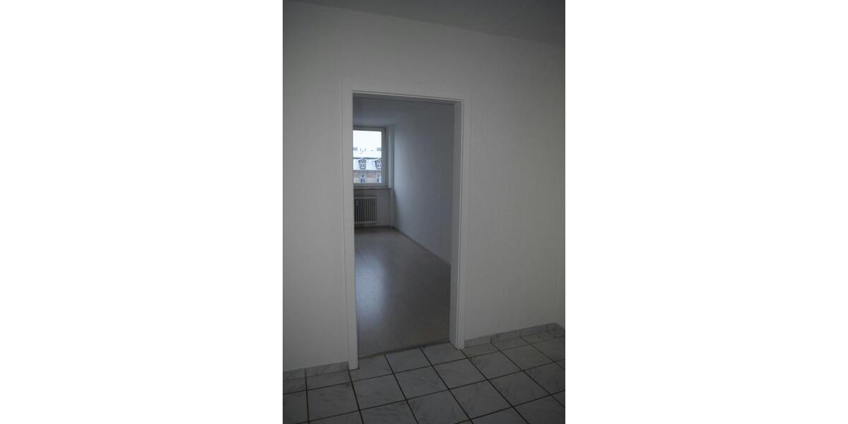 Etagenwohnung Bayreuth City - 3 Zimmer, 80 m&sup2;, 296.000&euro; | Angebot:25881530
