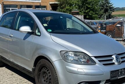 VW Golf 286.000 km 699 &euro; Gefrees 95482