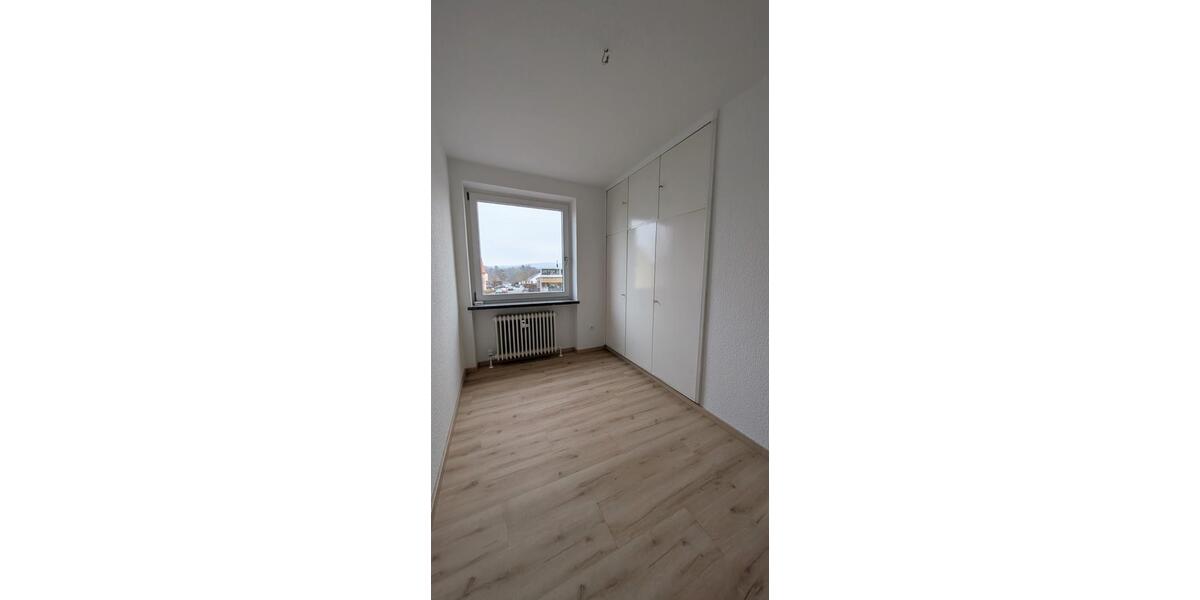 Etagenwohnung Bayreuth Altstadt - 3 Zimmer, 100 m&sup2;, 1.050&euro; | Angebot:25805901