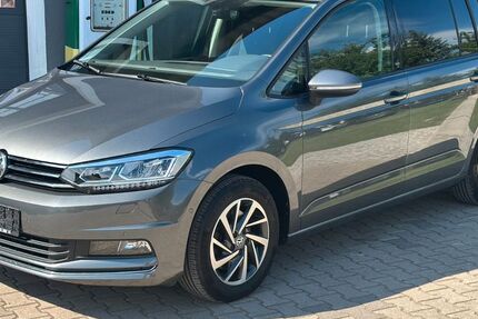 VW Touran 65.150 km 19.900 &euro; Ahorntal 95491
