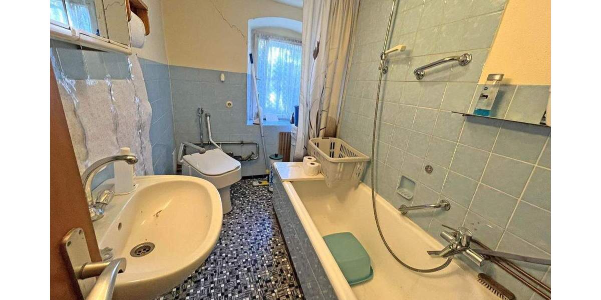 Einfamilienhaus Untersteinach - 4 Zimmer, 110 m&sup2;, 95.000&euro; | Angebot:25707325