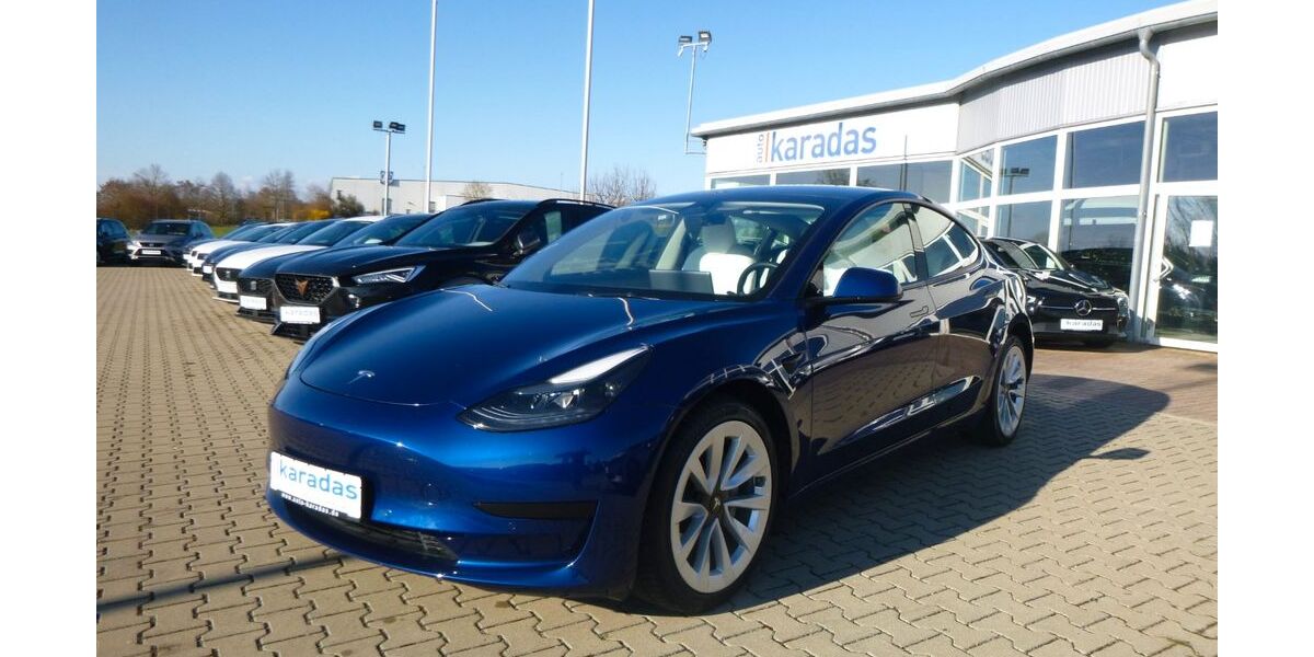 Tesla Model 3 64.018 km 27.300 &euro; Bayreuth 95448