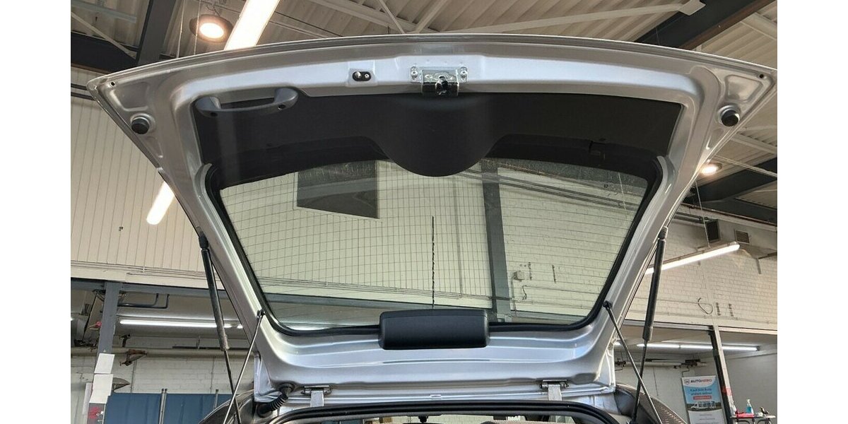 Opel Corsa Edition,Klima,Alu, usw. ! 200.000 km 2.450 &euro; Himmelkron 95502