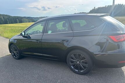 Seat Leon 111.659 km 18.500 &euro; Trabitz 92724