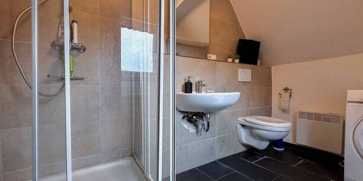 Mehrfamilienhaus, Wohnhaus Hollfeld - 7 Zimmer, 200 m&sup2;, 375.000&euro; | Angebot:26307639