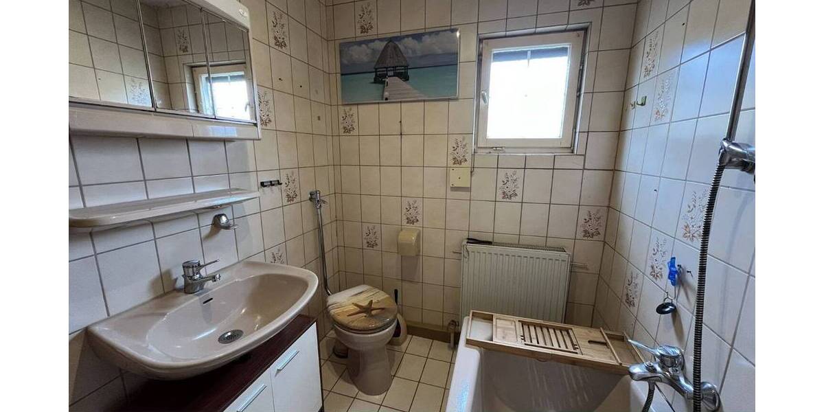 Doppelhaushälfte Tröstau - 4 Zimmer, 113 m&sup2;, 99.000&euro; | Angebot:25926473